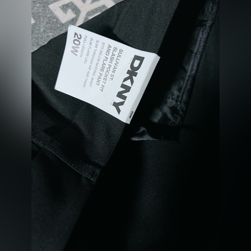 DKNY Sullivan St slash pocket flare fit Elegant Black Dress Pants women’s 20W - Picture 9 of 10